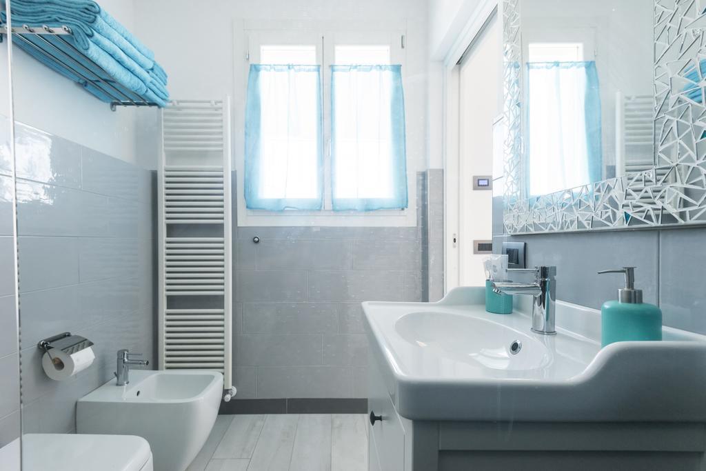 Appartement Attico Del Duomo à Modène Extérieur photo