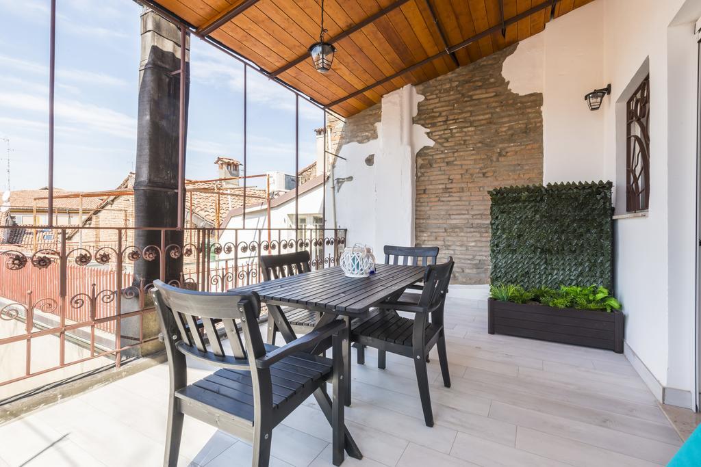 Appartement Attico Del Duomo à Modène Extérieur photo